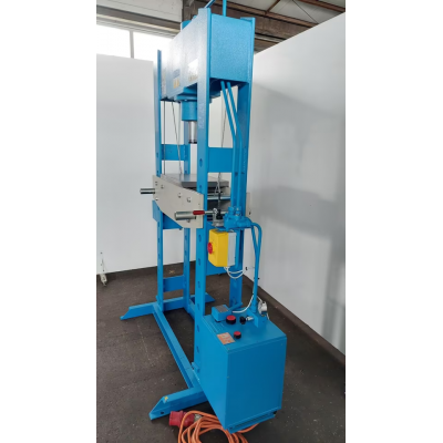 Máy ép thủy lực 50 tấn hãng OMCN cao cấp nhập khẩu Italy Model: 162