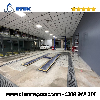 Tay quay gắn trần trạm rửa xe tiết kiệm thời gian chống rối dây
