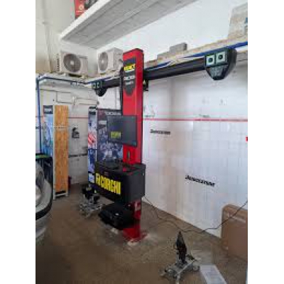 Thiết bị kiểm tra góc đặt bánh xe công nghệ 3D 4 camera nâng hạ tự động hãng Corghi nhập khẩu Italy cao cấp